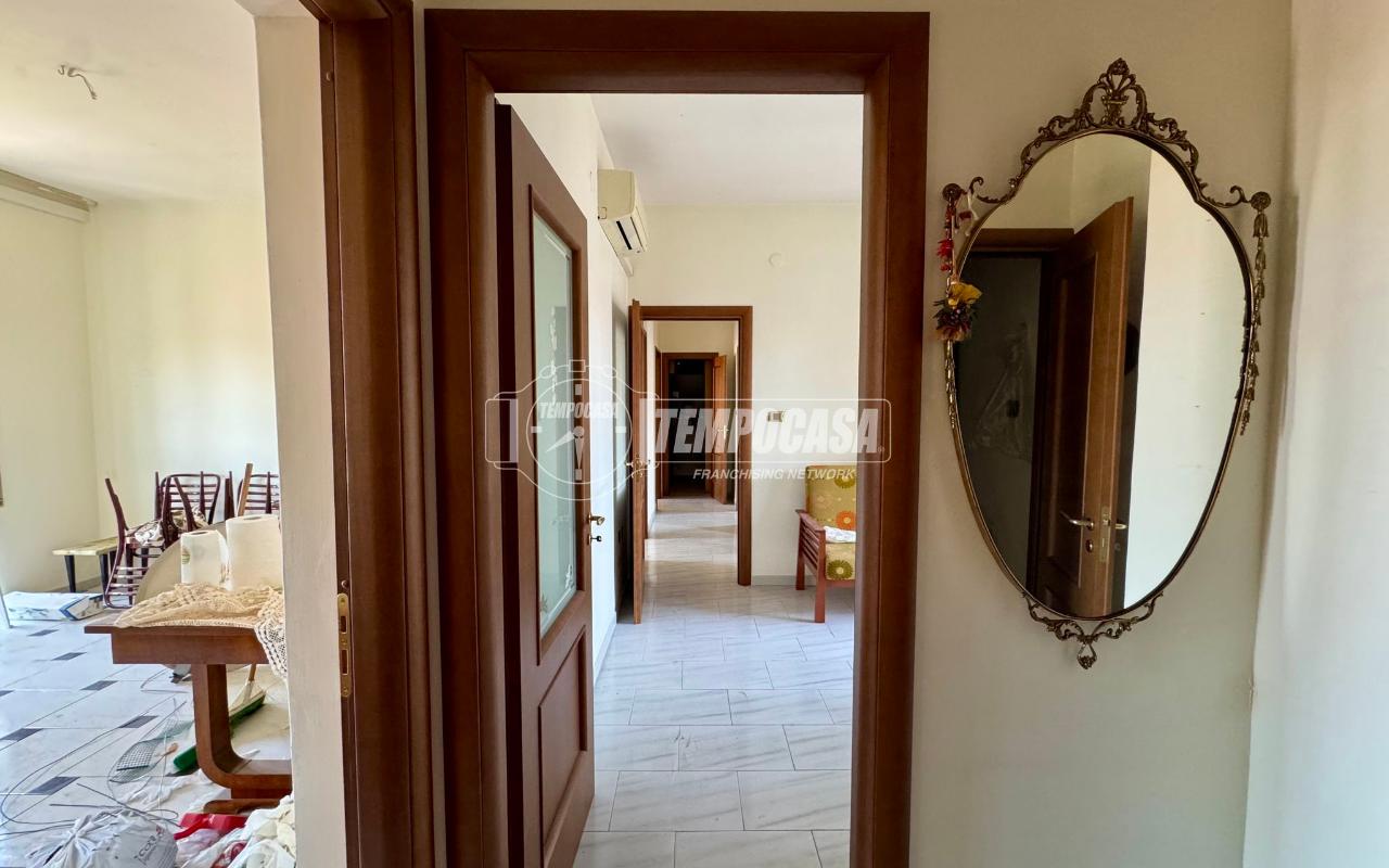 appartamento in vendita a Caserta in zona Acquaviva