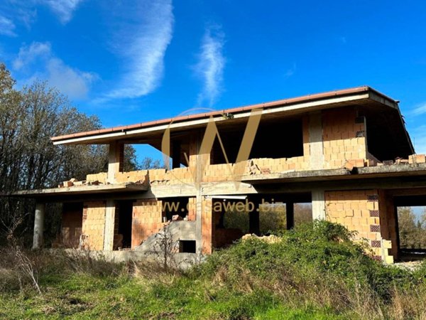 casa indipendente in vendita a Caserta in zona Casola