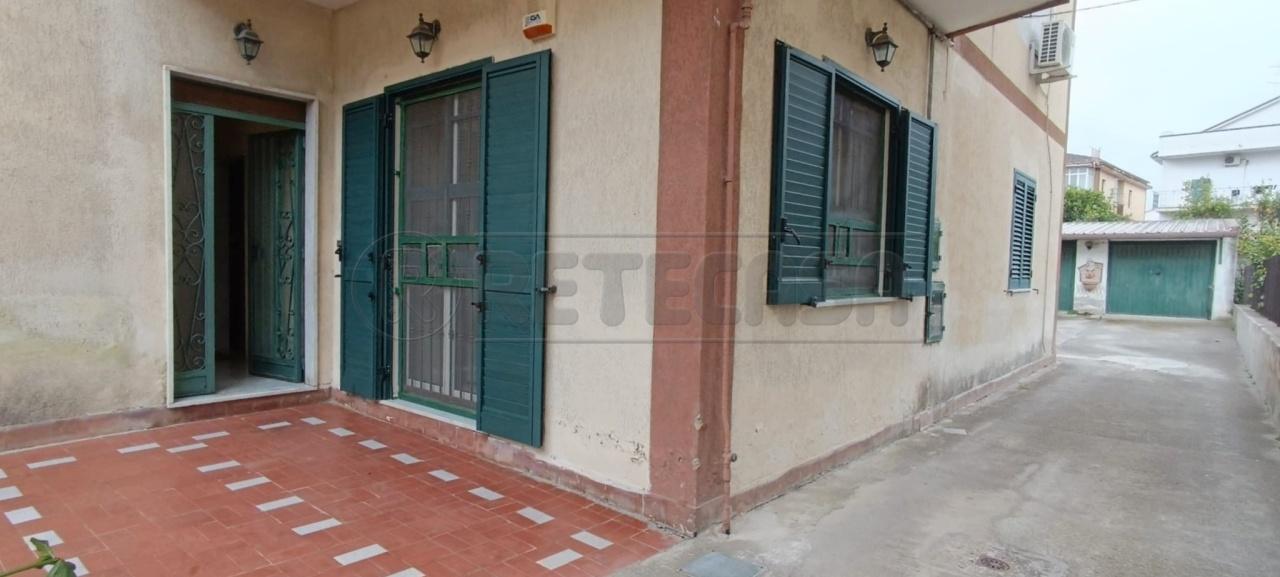 casa indipendente in vendita a Caserta
