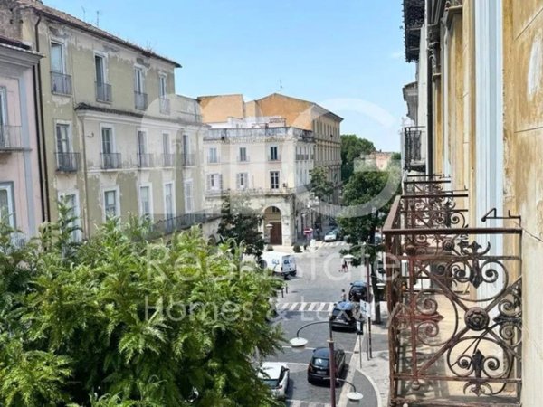 appartamento in vendita a Caserta in zona Centro Città