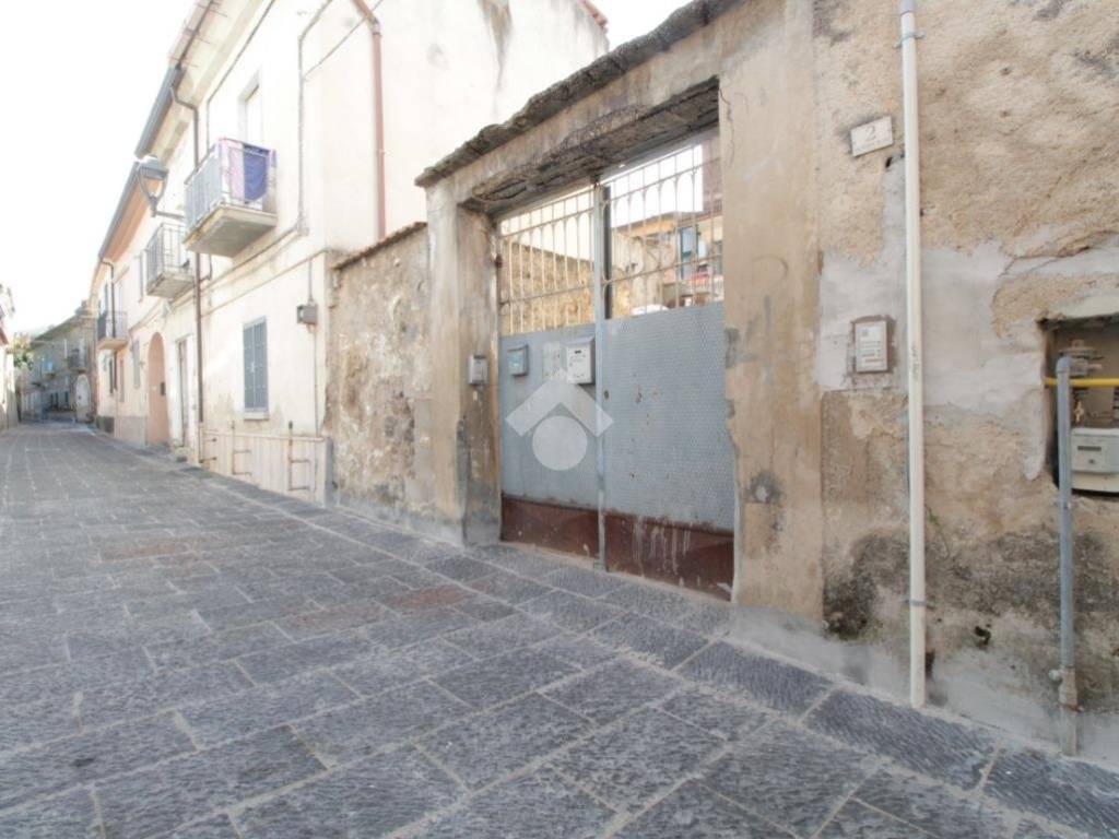 casa indipendente in vendita a Caserta in zona Puccianiello