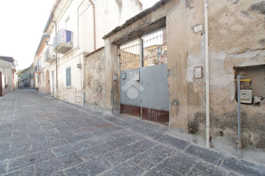 casa indipendente in vendita a Caserta in zona Puccianiello