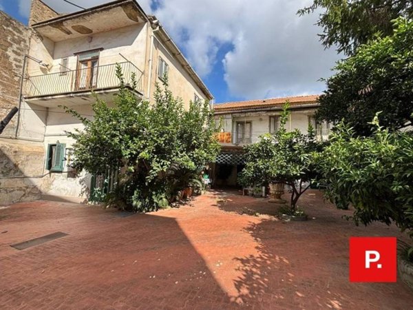 appartamento in vendita a Caserta in zona San Leucio