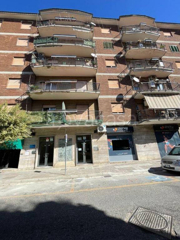 appartamento in vendita a Caserta in zona Acquaviva