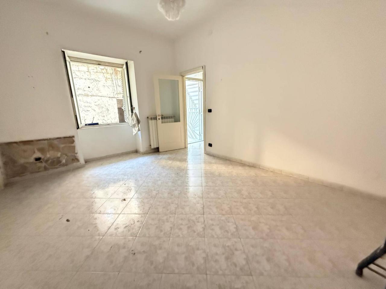 appartamento in vendita a Caserta in zona Acquaviva