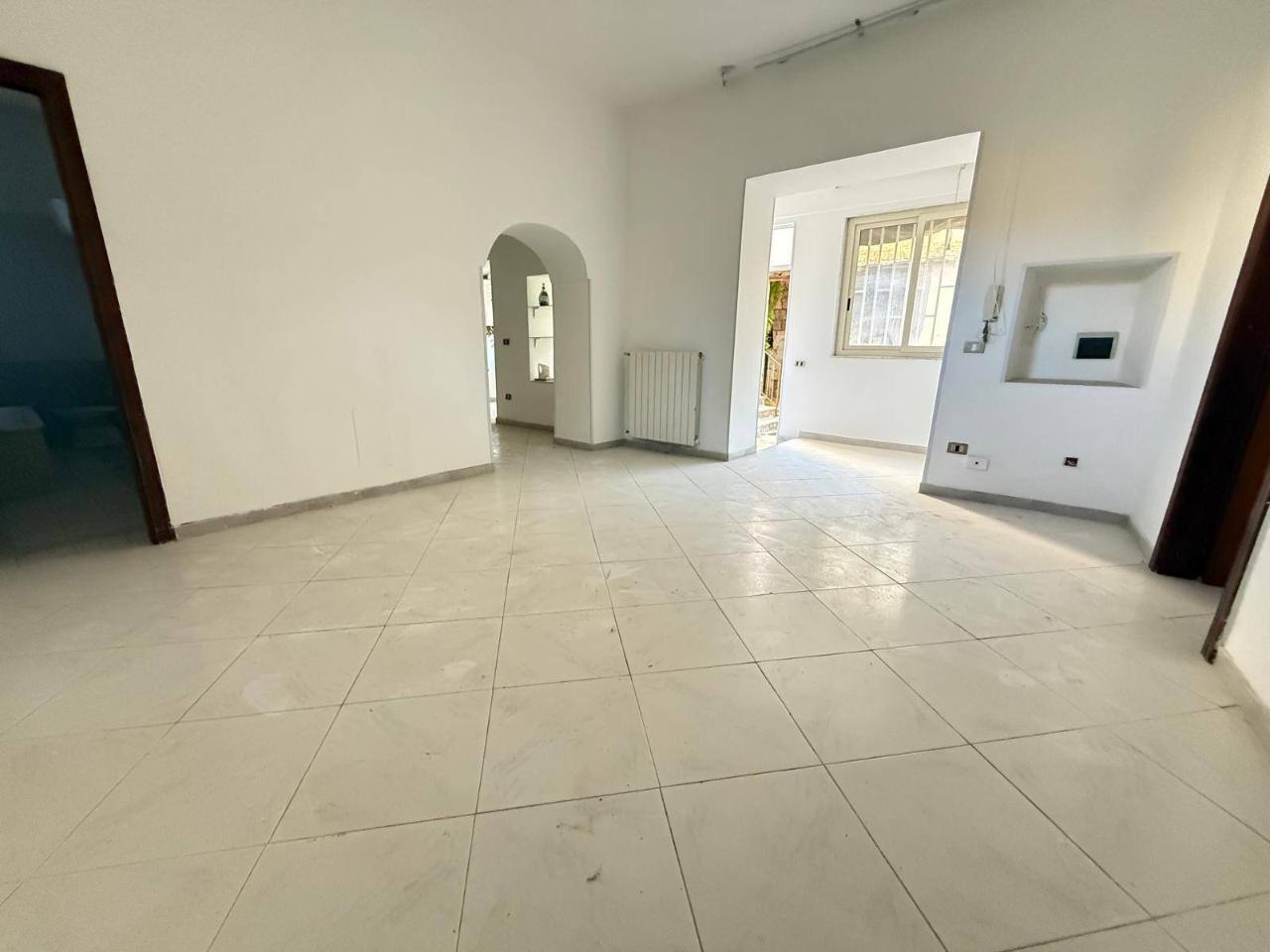 appartamento in vendita a Caserta in zona Acquaviva