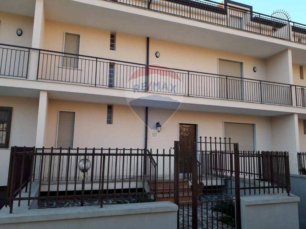casa indipendente in vendita a Caserta in zona Centro Città