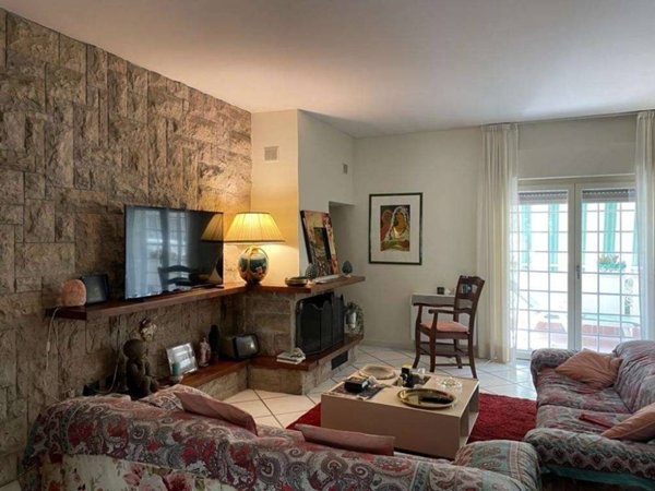 casa indipendente in vendita a Caserta