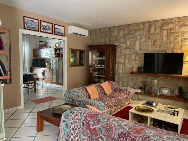 casa indipendente in vendita a Caserta in zona Santa Barbara / Tuoro