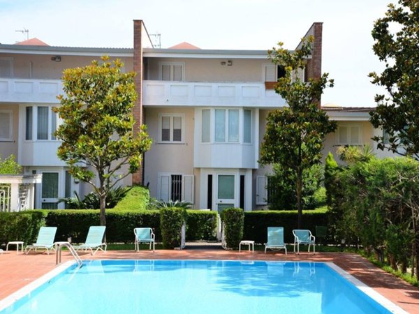 casa indipendente in vendita a Caserta