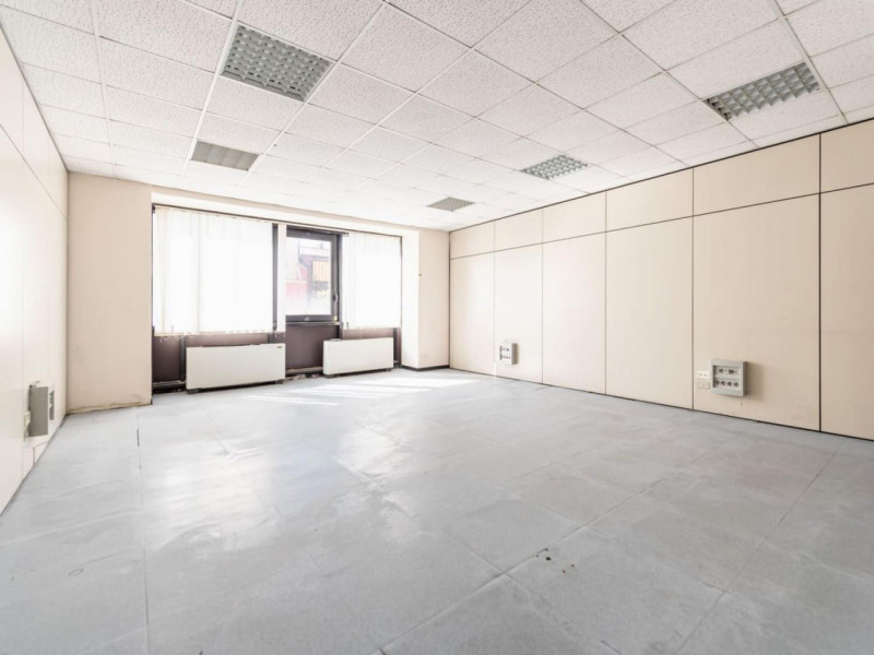 ufficio in vendita a Caserta in zona Centro Città