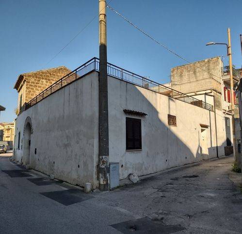 casa indipendente in vendita a Caserta in zona Casolla