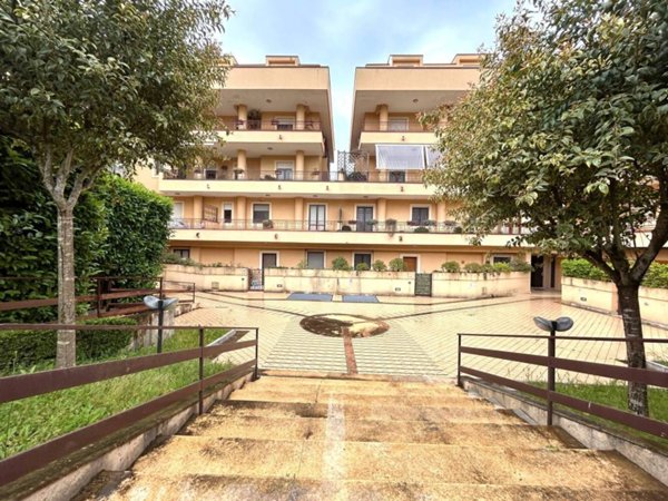 appartamento in vendita a Caserta in zona Falciano