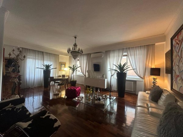 casa indipendente in vendita a Caserta in zona Acquaviva