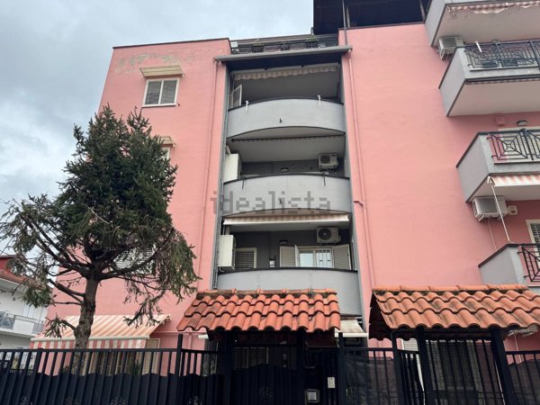 appartamento in vendita a Caserta in zona Falciano