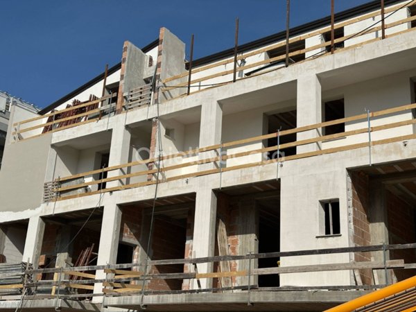 mansarda in vendita a Caserta in zona Acquaviva