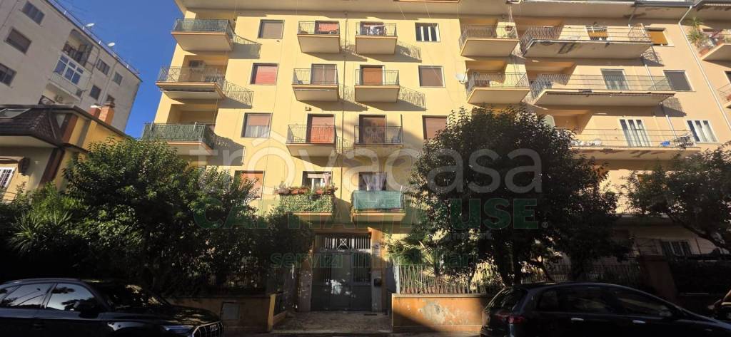 appartamento in vendita a Caserta in zona Acquaviva