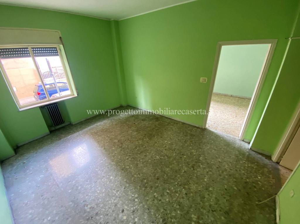 appartamento in vendita a Caserta in zona Acquaviva