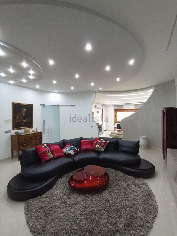 appartamento in vendita a Caserta in zona Acquaviva