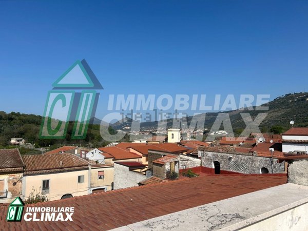 appartamento in vendita a Caserta in zona Garzano