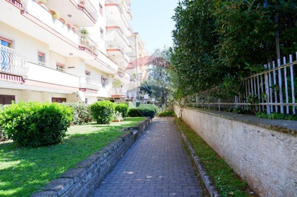 appartamento in vendita a Caserta in zona Michelangelo