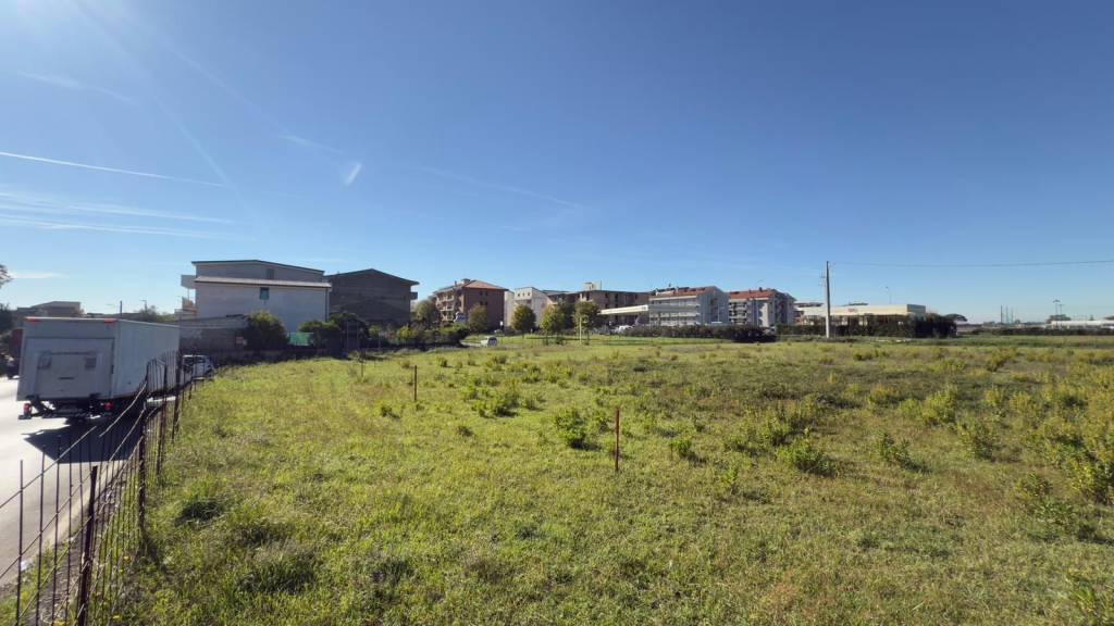 terreno agricolo in vendita a Caserta in zona San Leucio