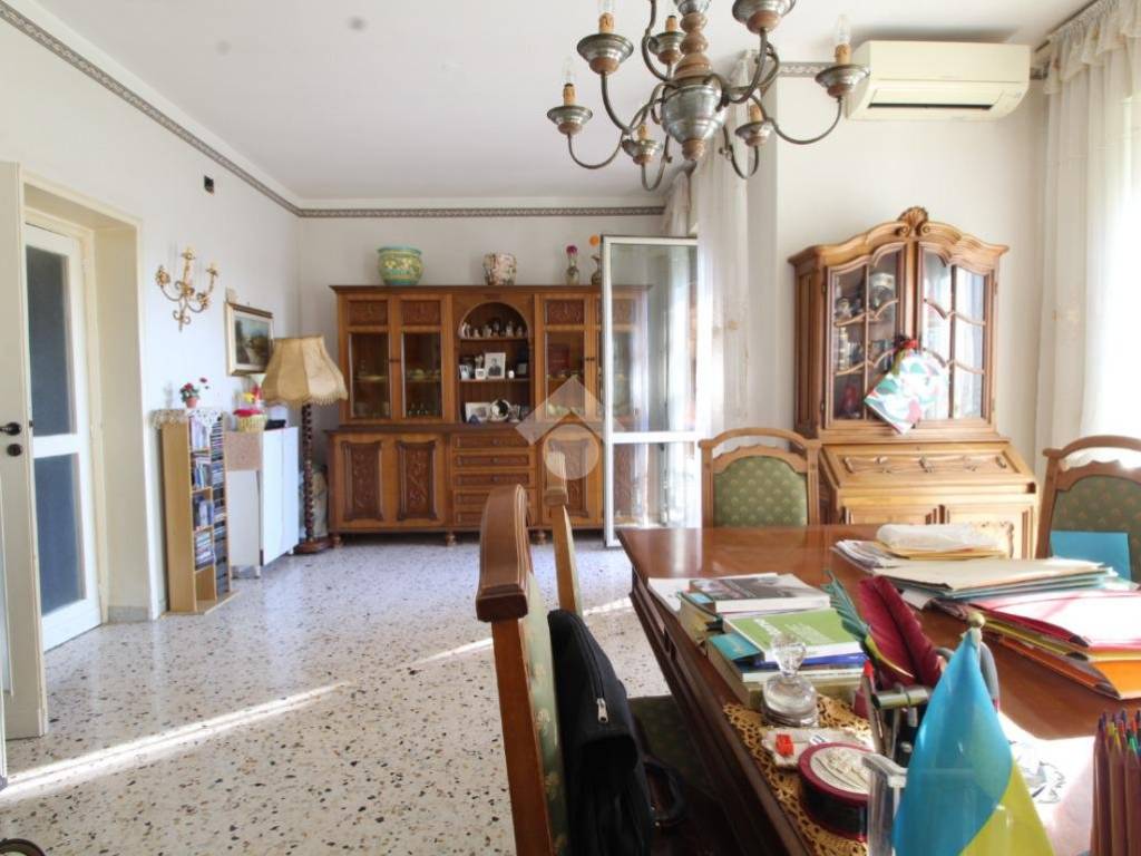 appartamento in vendita a Caserta in zona Michelangelo