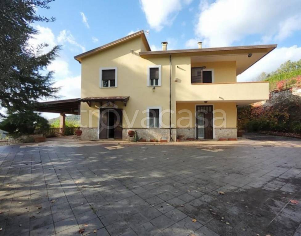 appartamento in vendita a Caserta in zona Casertavecchia