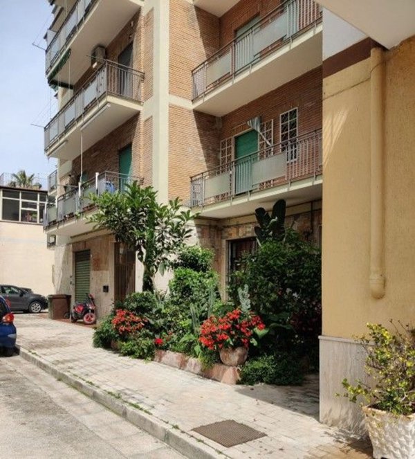 appartamento in vendita a Caserta in zona Acquaviva