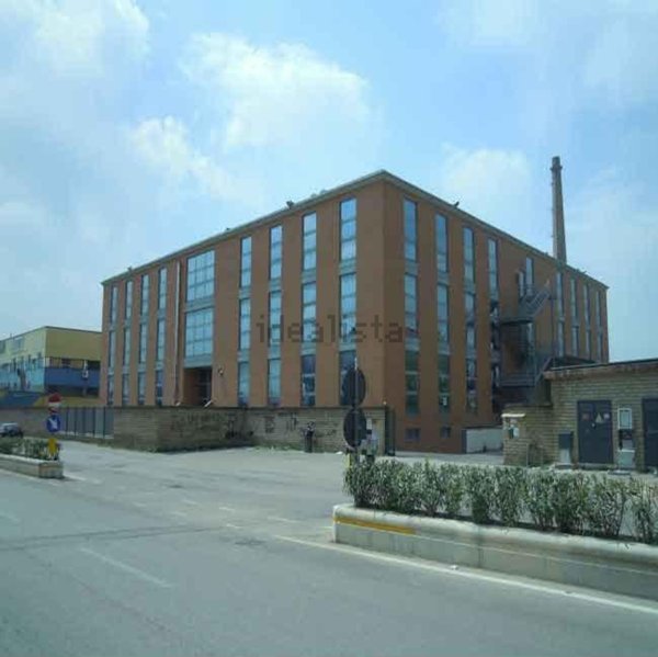 capannone in vendita a Caserta in zona Acquaviva