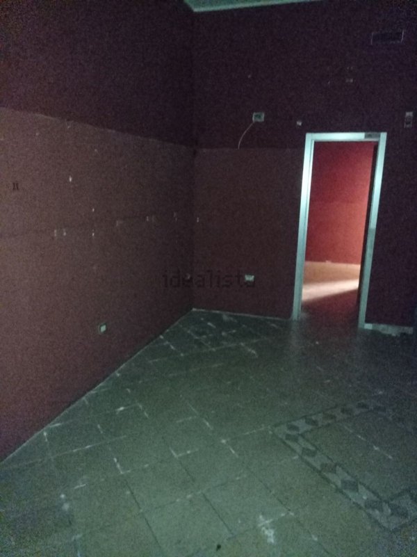 negozio in vendita a Caserta in zona Centro Città