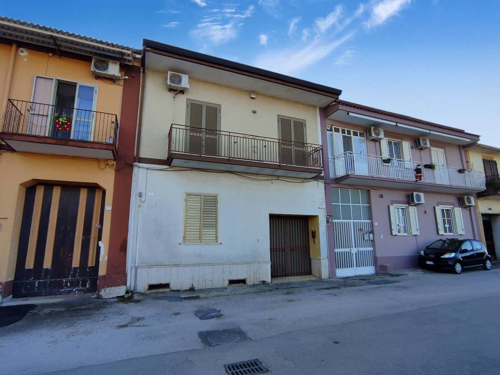 appartamento in vendita a Caserta in zona Acquaviva