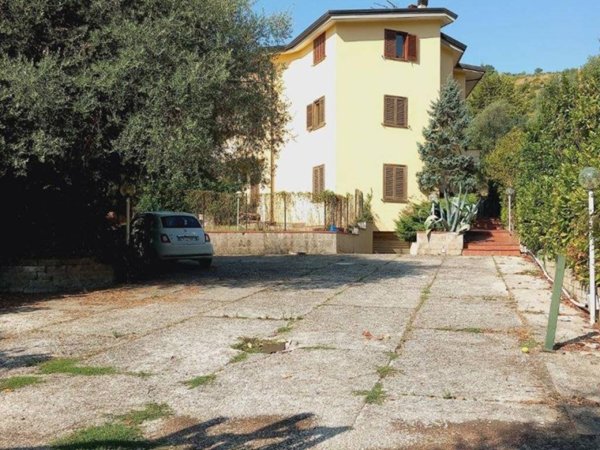 appartamento in vendita a Caserta in zona Vaccheria