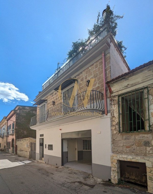 appartamento in vendita a Caserta in zona Santa Barbara / Tuoro