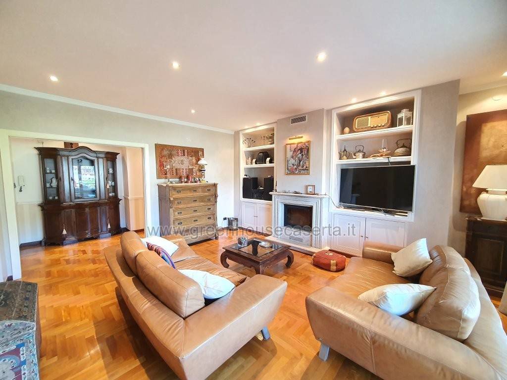 appartamento in vendita a Caserta in zona Centurano/Cerasole