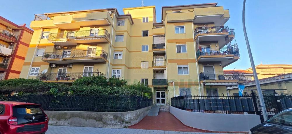 appartamento in vendita a Caserta in zona Acquaviva