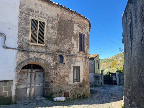 intera palazzina in vendita a Caserta
