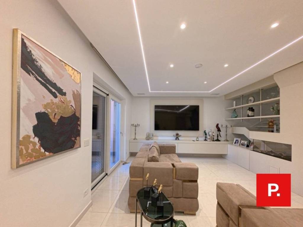 casa indipendente in vendita a Caserta in zona Centro Città