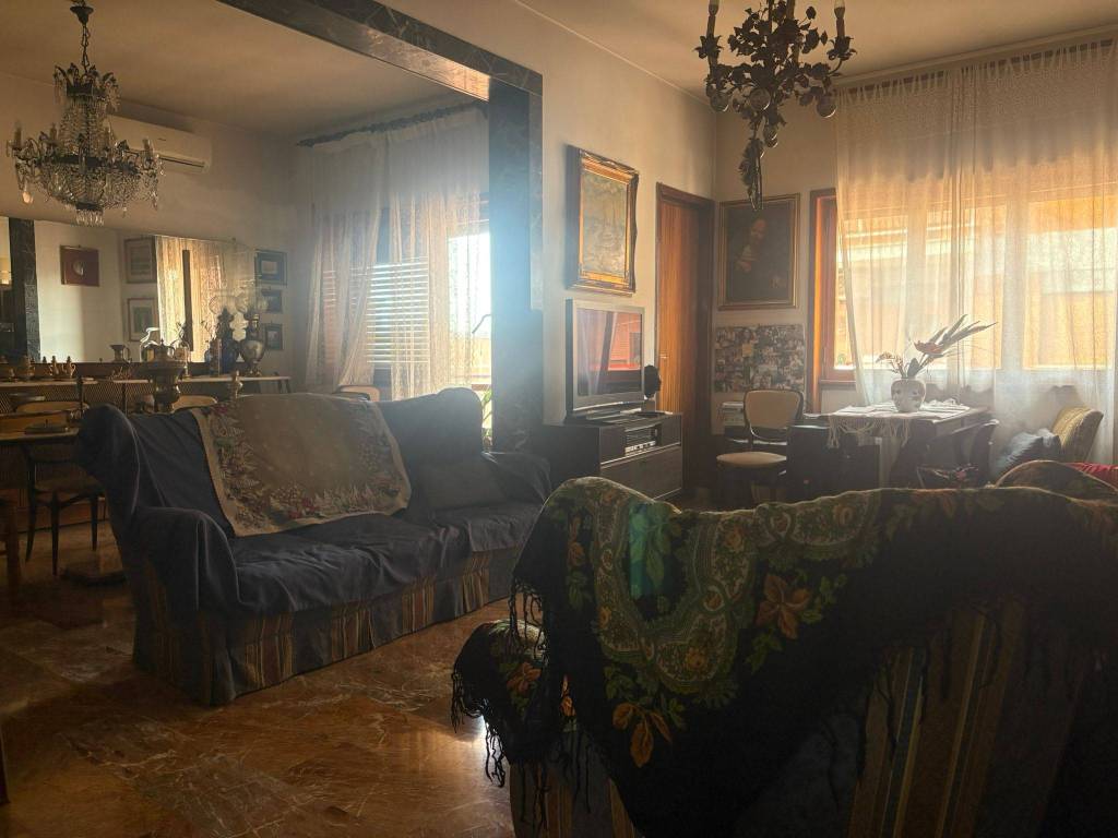 appartamento in vendita a Caserta in zona Acquaviva