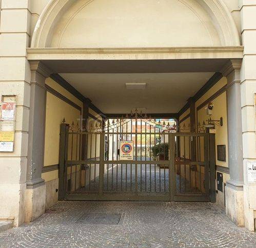 appartamento in vendita a Caserta in zona Centro Città