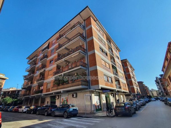 appartamento in vendita a Caserta in zona Acquaviva