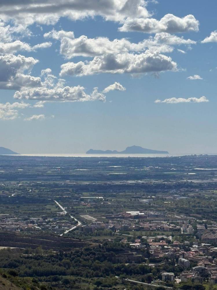 appartamento in vendita a Caserta in zona Acquaviva