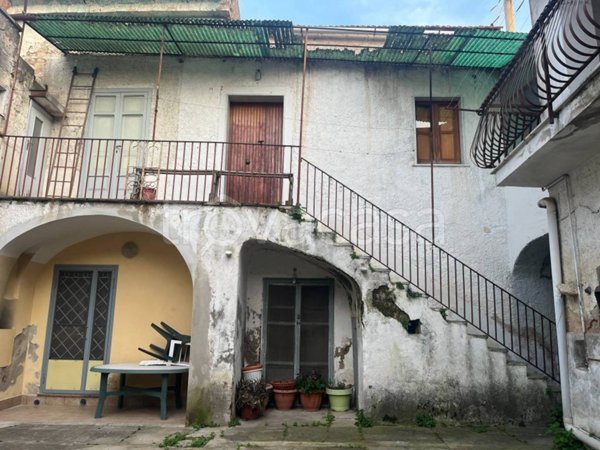 appartamento in vendita a Caserta in zona Garzano