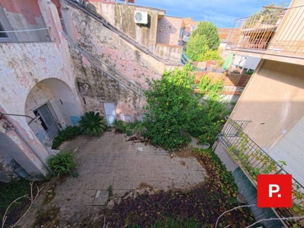 casa indipendente in vendita a Caserta