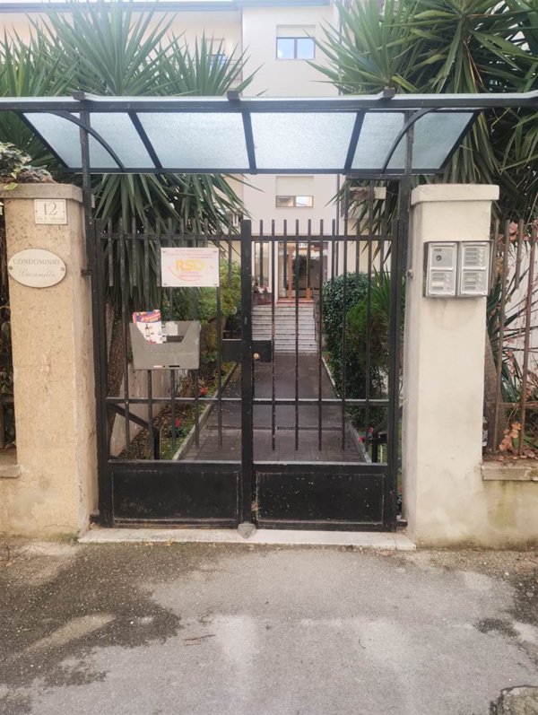 appartamento in vendita a Caserta in zona Acquaviva