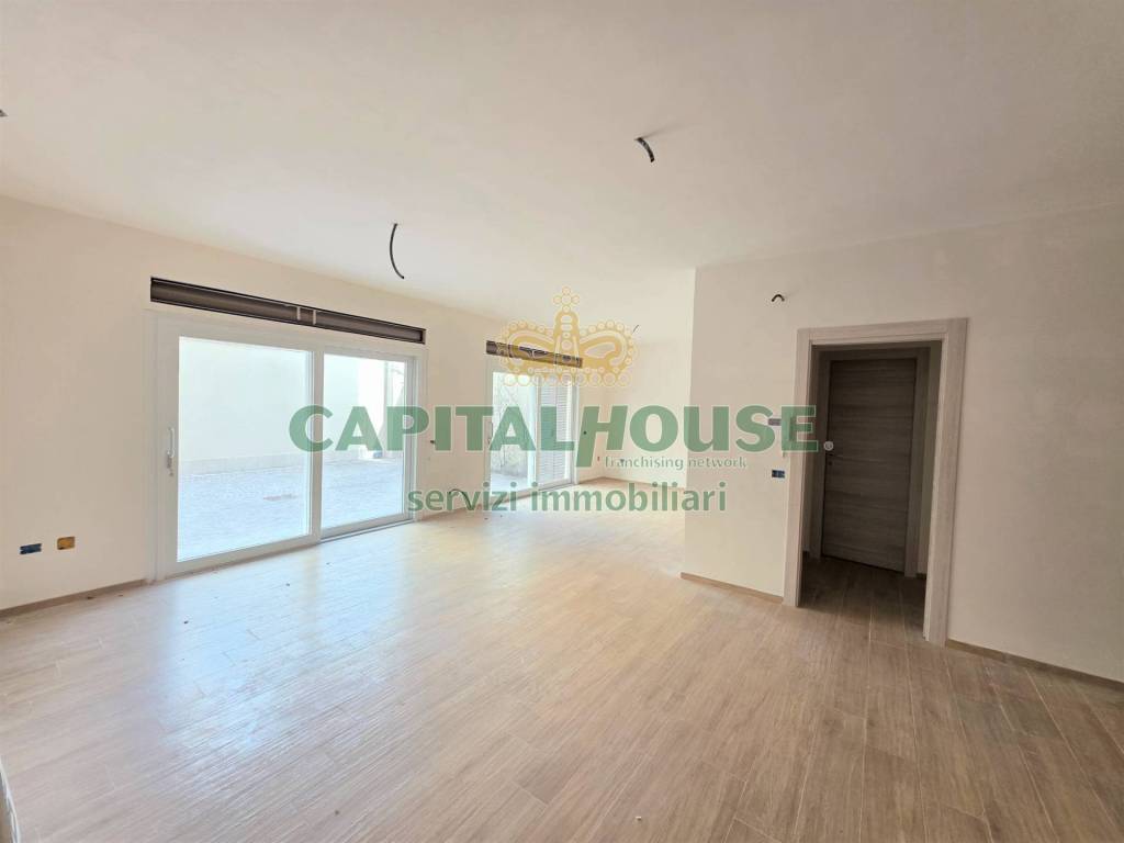 ufficio in vendita a Caserta in zona Acquaviva