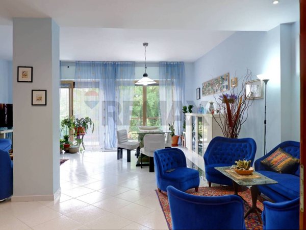 casa indipendente in vendita a Caserta in zona Acquaviva