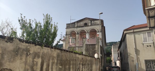 casa indipendente in vendita a Caserta in zona Casolla