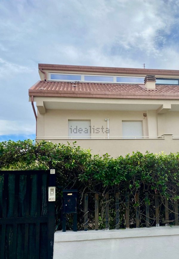 casa indipendente in vendita a Caserta in zona Centro Città