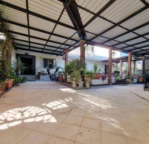 casa indipendente in vendita a Caserta in zona Centro Città